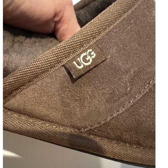 UGG Men’s Suede Shearling Slippers Size 10 Brown Cozy House Shoes NWOB main image 8